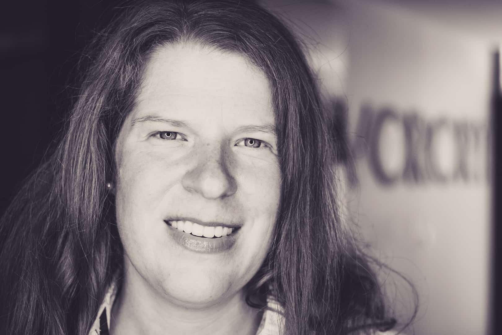 Manuela VORORT Porträt sepia